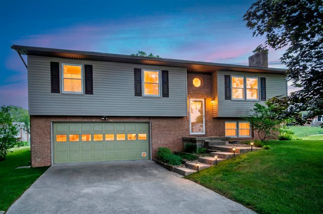 203 Westridge Court, Versailles, KY 40383