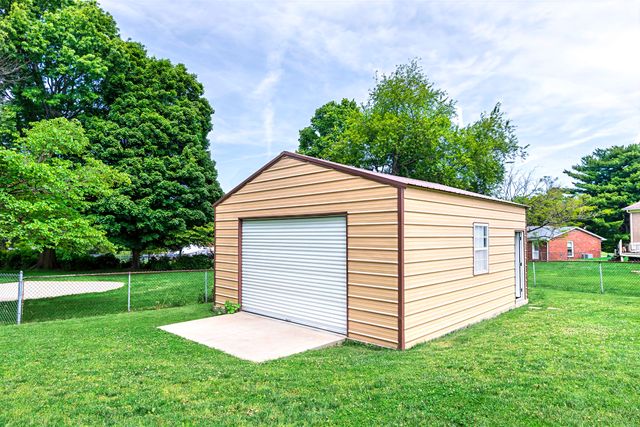 203 Westridge Court, Versailles, KY 40383