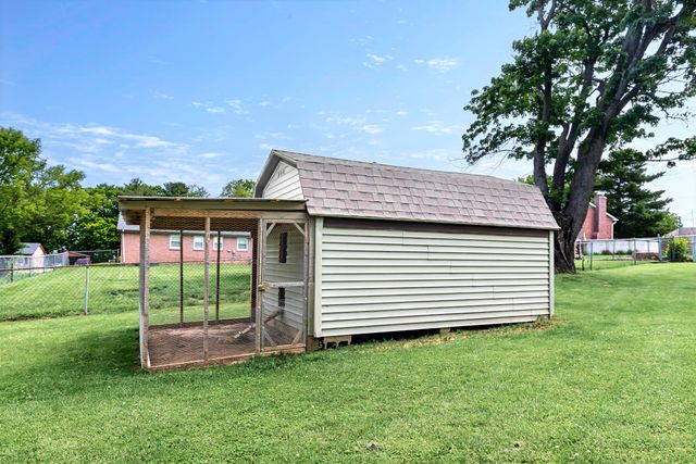 203 Westridge Court, Versailles, KY 40383