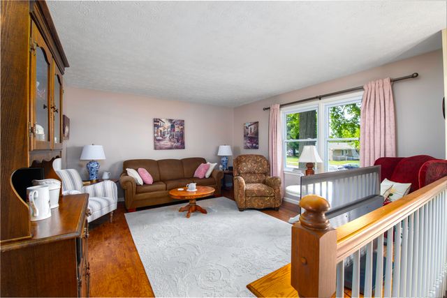 203 Westridge Court, Versailles, KY 40383