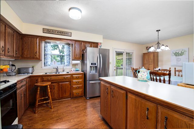203 Westridge Court, Versailles, KY 40383