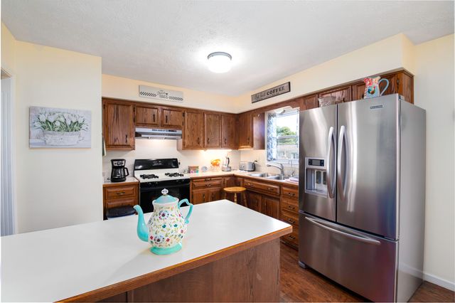 203 Westridge Court, Versailles, KY 40383