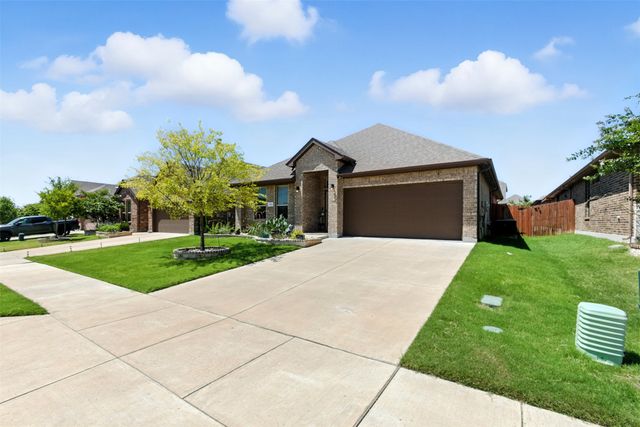 123 Wagon Mound, Waxahachie, TX 75167