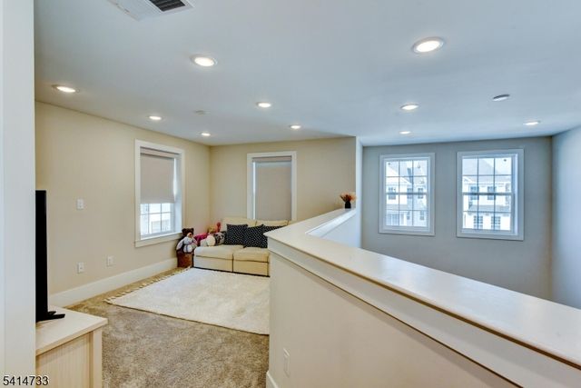 736 Station Rd, Dunellen Boro, NJ 08812