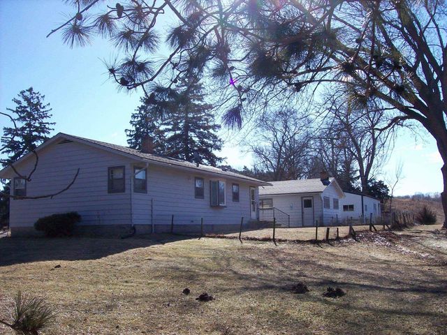 N3019 Smokey Hollow Road, Poynette, WI 53955