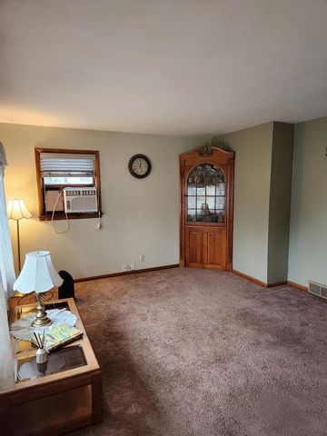 N3019 Smokey Hollow Road, Poynette, WI 53955