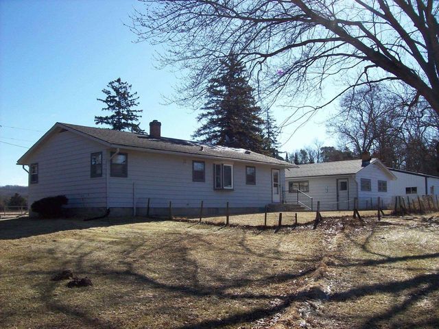 N3019 Smokey Hollow Road, Poynette, WI 53955