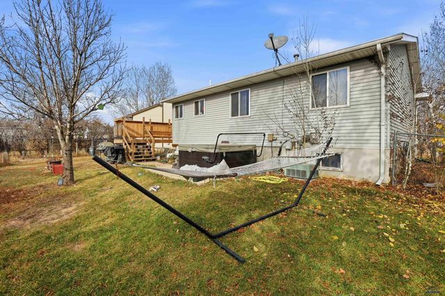 4855 JOHNSTON DR, Rapid City, SD 57703