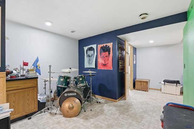 4855 JOHNSTON DR, Rapid City, SD 57703