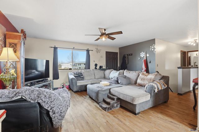 4855 JOHNSTON DR, Rapid City, SD 57703