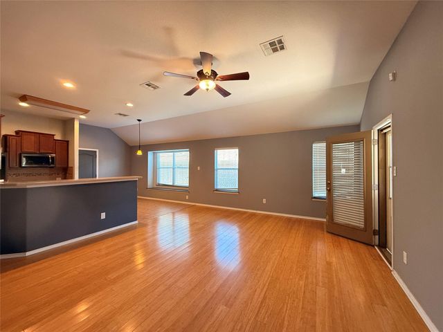 2701 Pedernales Falls DR, Pflugerville, TX 78660