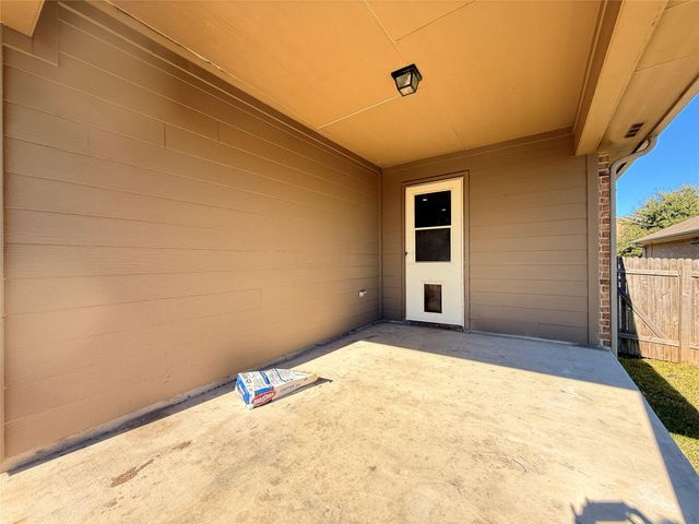 2701 Pedernales Falls DR, Pflugerville, TX 78660