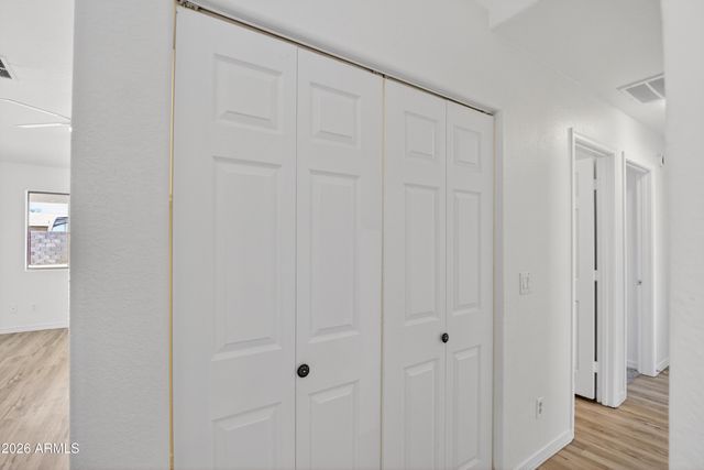 690 E OSAGE Avenue, Apache Junction, AZ 85119
