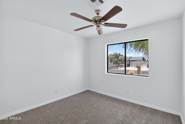 690 E OSAGE Avenue, Apache Junction, AZ 85119