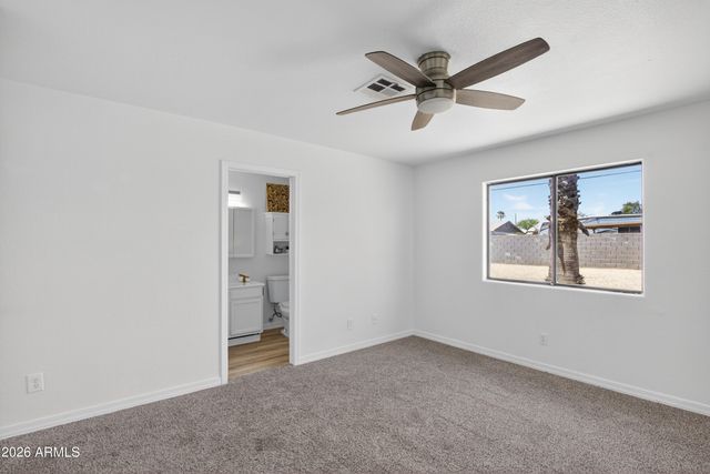 690 E OSAGE Avenue, Apache Junction, AZ 85119