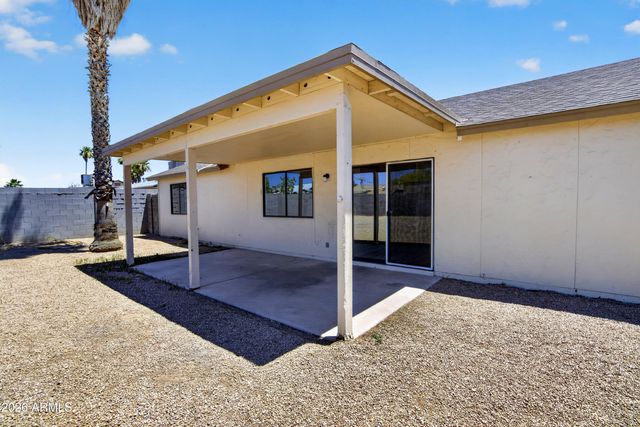 690 E OSAGE Avenue, Apache Junction, AZ 85119
