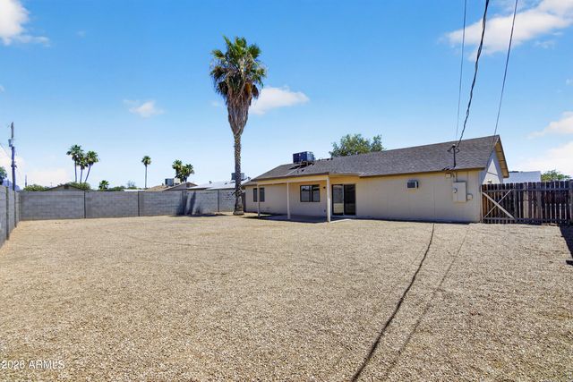 690 E OSAGE Avenue, Apache Junction, AZ 85119