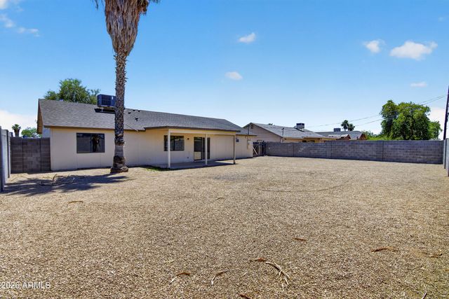 690 E OSAGE Avenue, Apache Junction, AZ 85119