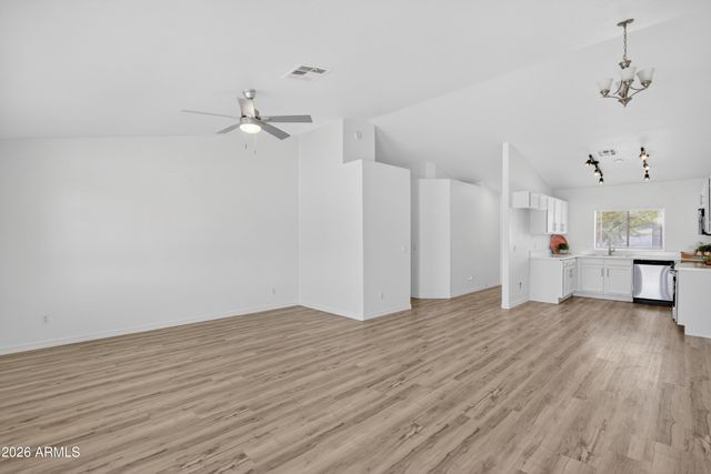 690 E OSAGE Avenue, Apache Junction, AZ 85119