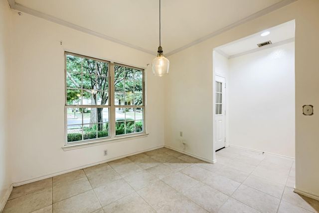 532 Farm Hill DR, Georgetown, TX 78633