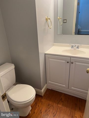 6830 WILD ROSE CT, Springfield, VA 22152