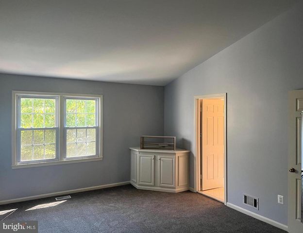 6830 WILD ROSE CT, Springfield, VA 22152