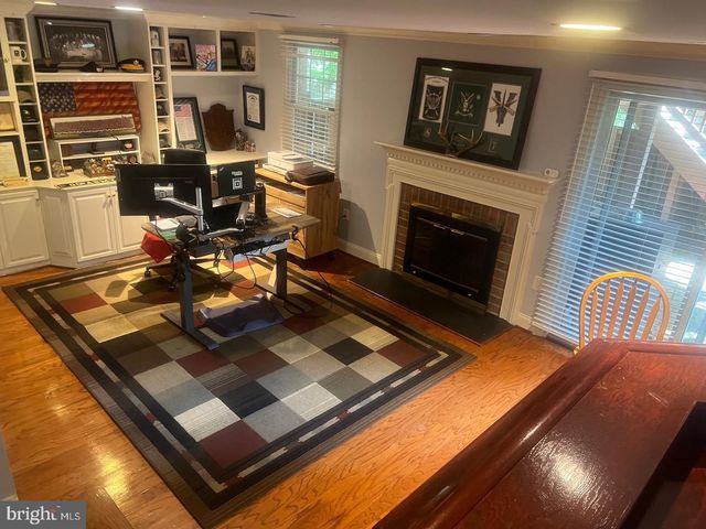 6830 WILD ROSE CT, Springfield, VA 22152