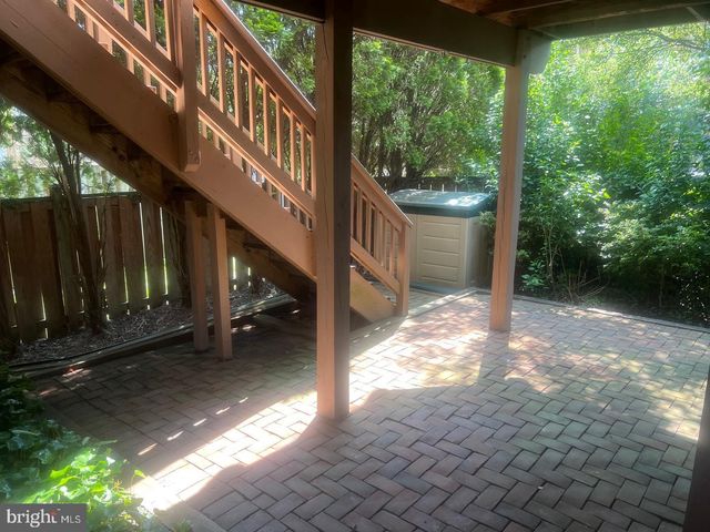 6830 WILD ROSE CT, Springfield, VA 22152