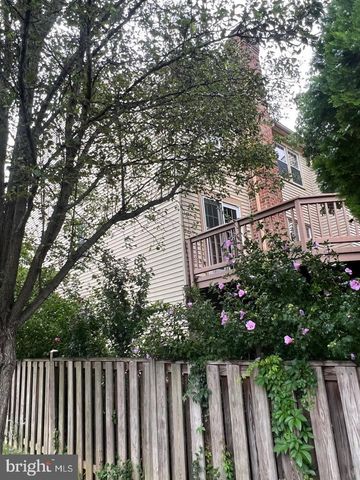 6830 WILD ROSE CT, Springfield, VA 22152