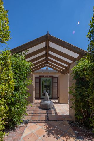 610 S Camino Real, Palm Springs, CA 92264