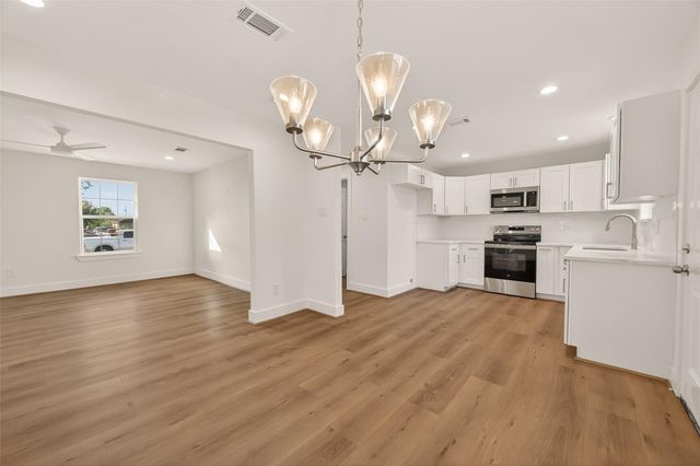 2723 Castledale Drive, Houston, TX 77093