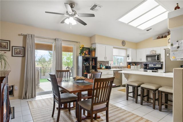 9697 N Pebble Drive, Kingman, AZ 86401