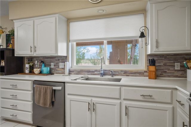 9697 N Pebble Drive, Kingman, AZ 86401