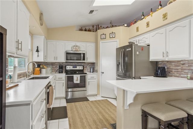 9697 N Pebble Drive, Kingman, AZ 86401