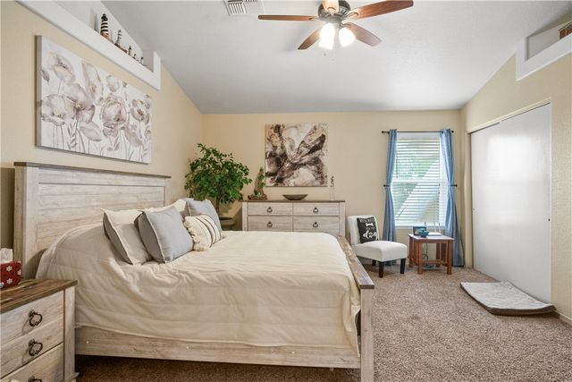 9697 N Pebble Drive, Kingman, AZ 86401