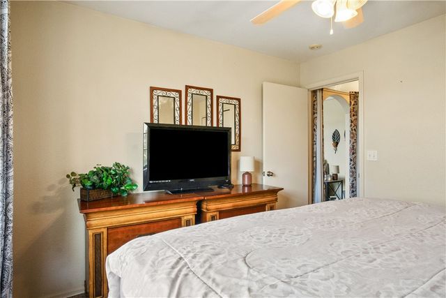 9697 N Pebble Drive, Kingman, AZ 86401