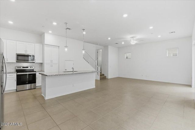 265 E BALSAM Drive, Chandler, AZ 85286