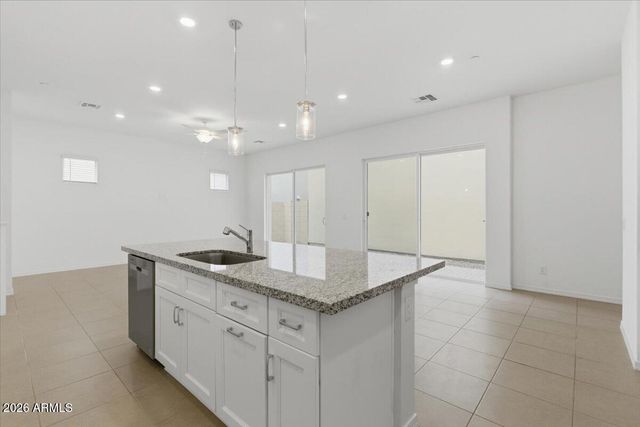 265 E BALSAM Drive, Chandler, AZ 85286