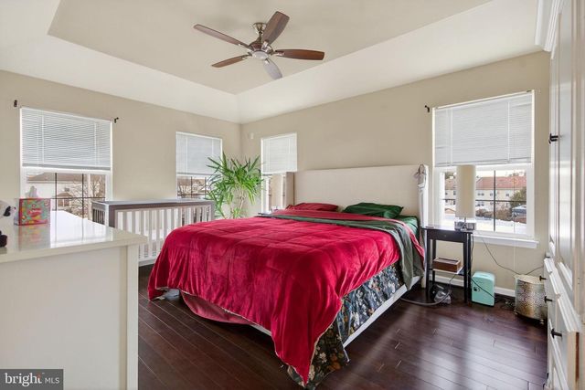 10 STRATFORD CT, Burlington, NJ 08016