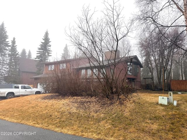 19745 S Montague Loop, Eagle River, AK 99577