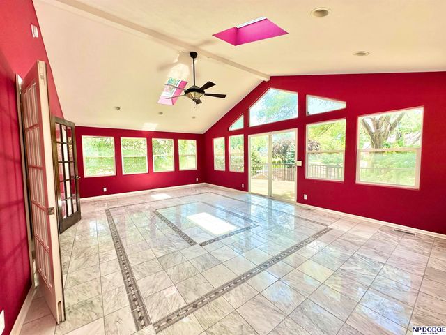 2105 S 120 Street, Omaha, NE 68144