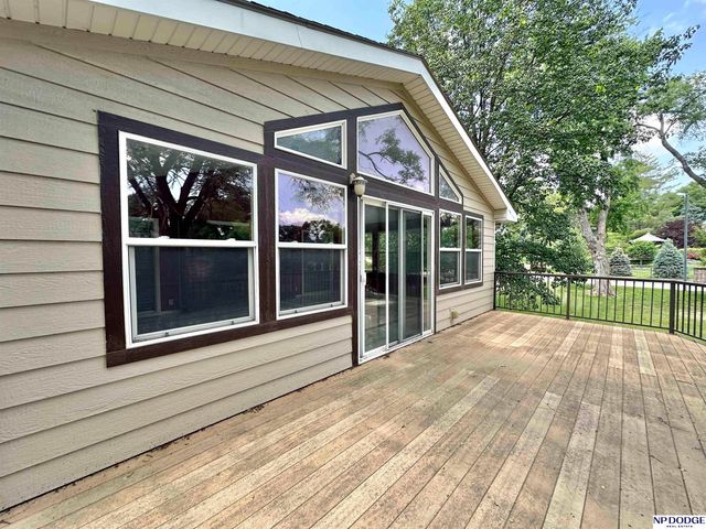 2105 S 120 Street, Omaha, NE 68144