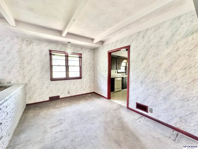 2105 S 120 Street, Omaha, NE 68144