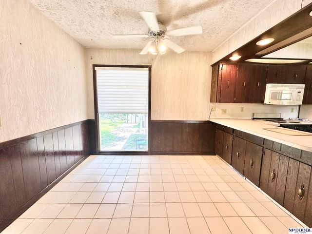 2105 S 120 Street, Omaha, NE 68144