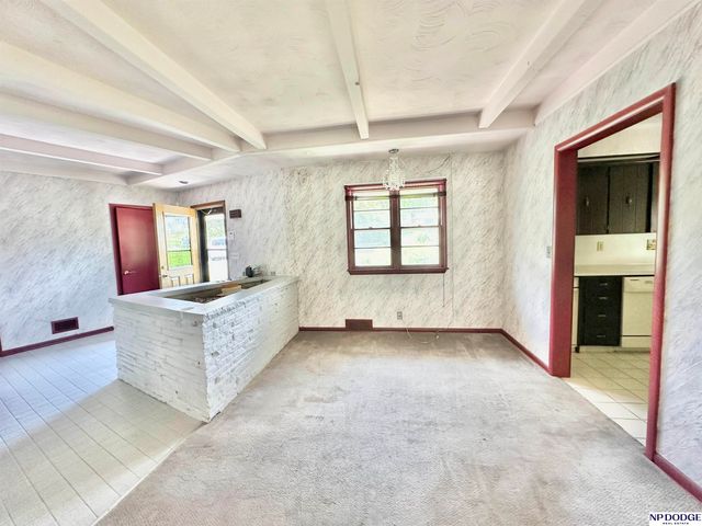2105 S 120 Street, Omaha, NE 68144