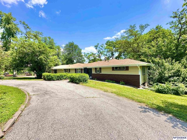 2105 S 120 Street, Omaha, NE 68144