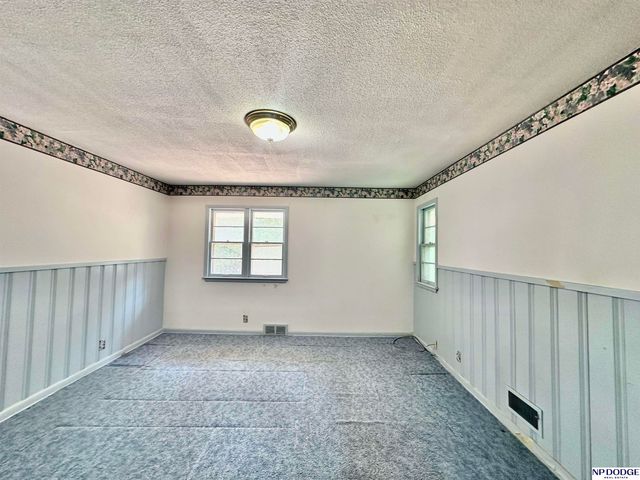 2105 S 120 Street, Omaha, NE 68144
