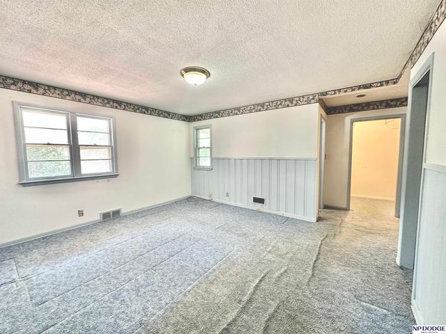 2105 S 120 Street, Omaha, NE 68144