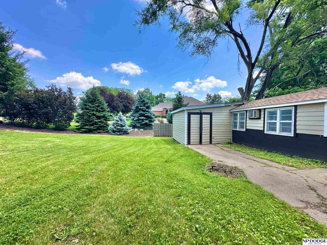 2105 S 120 Street, Omaha, NE 68144