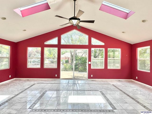 2105 S 120 Street, Omaha, NE 68144
